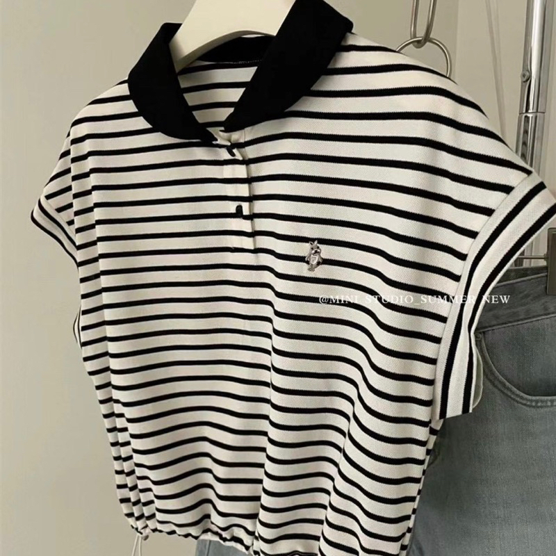 Áo polo cổ sen tay hến thêu thỏ tag MINI qc