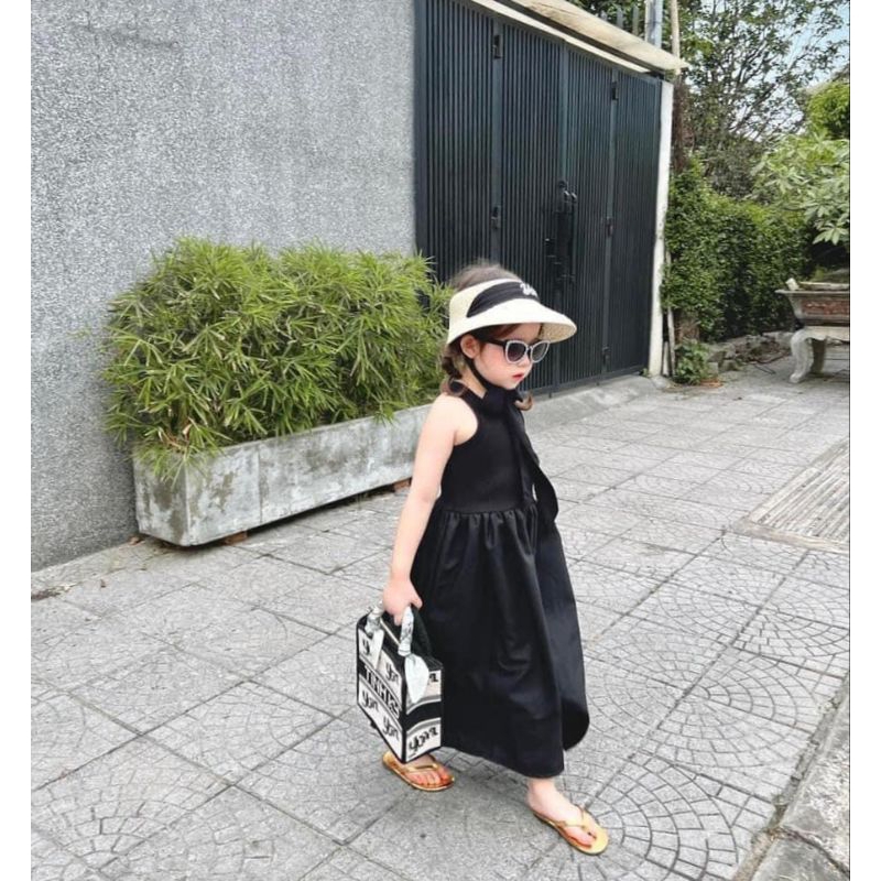 Váy  phối thán xinh xắn bé gái