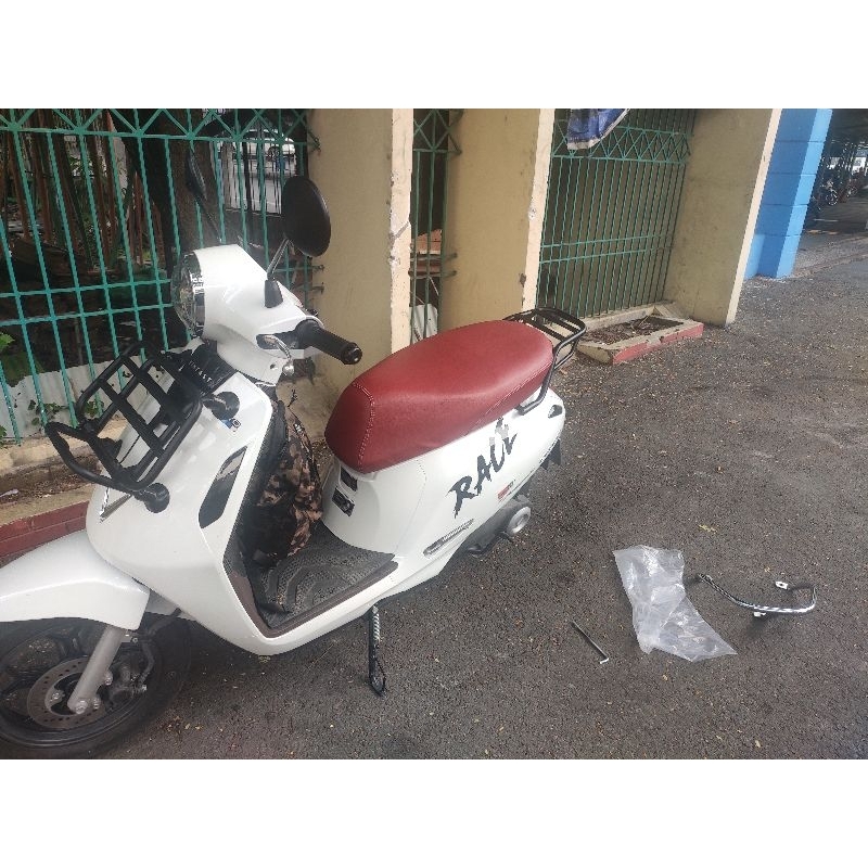 Baga chở hàng , làm kiểng cho xe điện VinFast Evo200