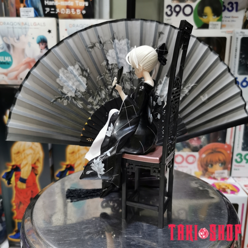 Mô hình figure: Sora Ngồi Chéo Chân - Kimono Đen