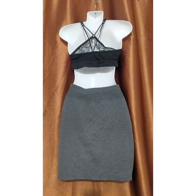 Chân váy len size S