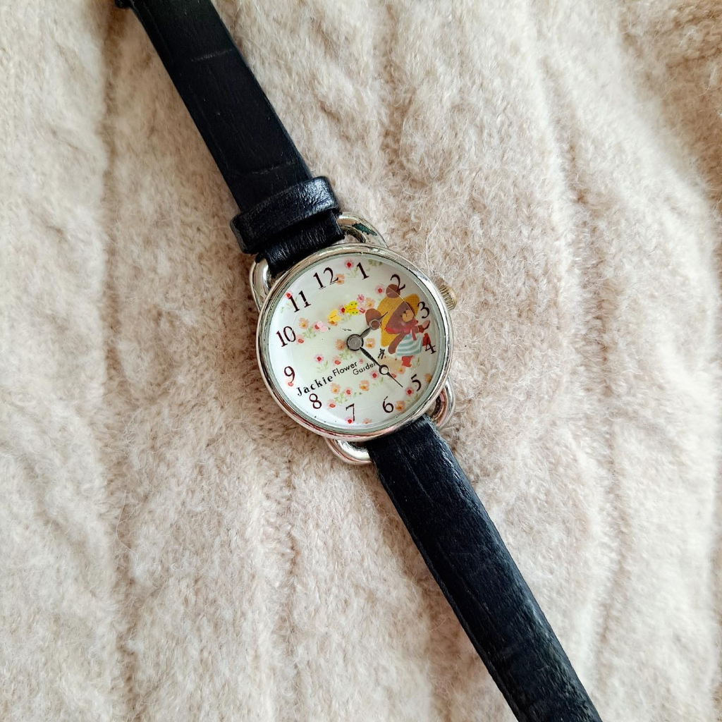 Đồng hồ Si Nhật - Nữ - BANDAI - Hoạ tiết hoạt hình xinh xắn