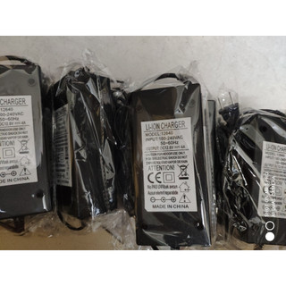 Adapter sạc nhanh pin li-ion 3s 4s 5s 3a 4a 5a có quạt dùng cho bộ pin 12.6v 16.8v và 21v