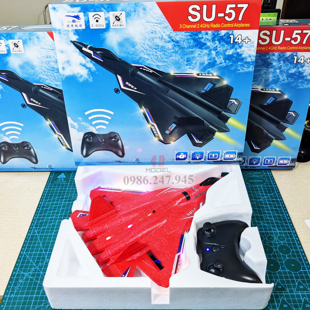Máy Bay Điều Khiển 2 kênh Su57. Kích thước 44*33*12cm. Pin bay 15p. Điều khiển 300m. Rơi nước thoải mái