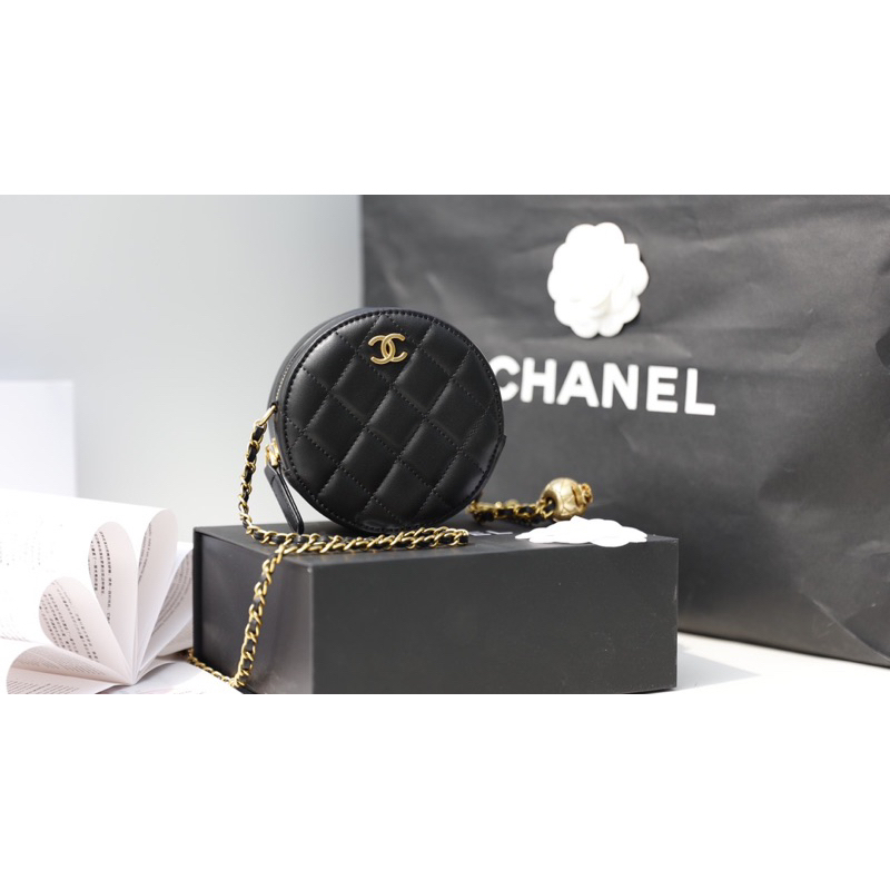 Túi đeo chéo Xaleo mini dây quả cầu fullbox nam châm size 13 chần trám đen tag vàng W166-13