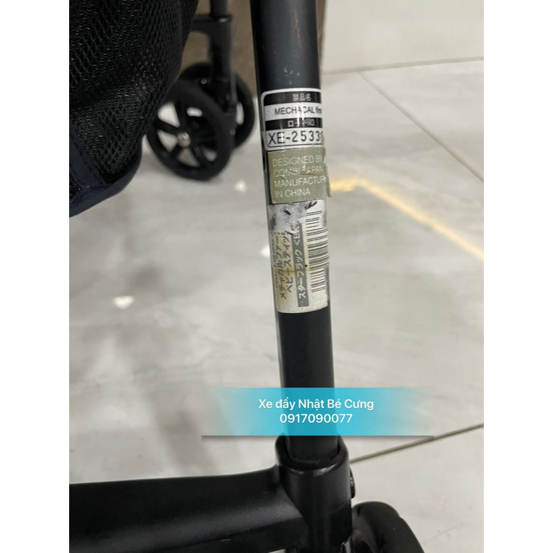 Xe đẩy combi mechacal first siêu gọn nhẹ màu đen