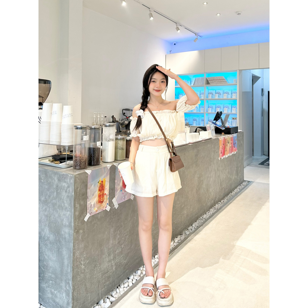 Set áo bẹt vai croptop nhún bèo tiểu thư kèm quần cạp cao cài khuy cúc - 29feb.closet - S100