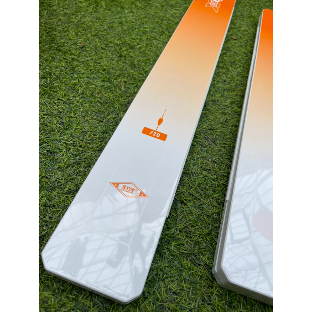 Hộp đựng phao màu cam trắng MC BOX size 55cm- 65cm- 72cm chính hãng