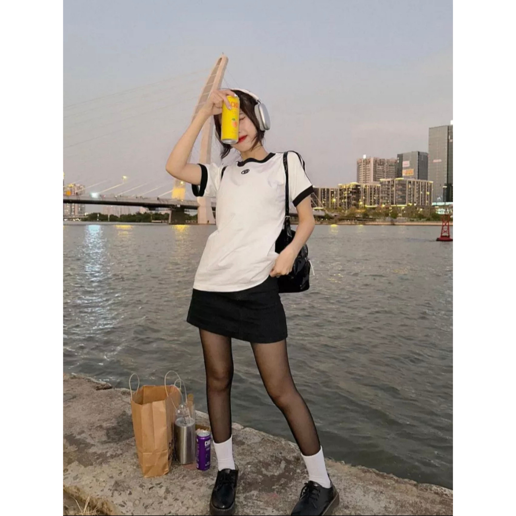 Áo Thun Baby Tee Chữ B Co Giãn Viền Phối Màu Năng Dộng