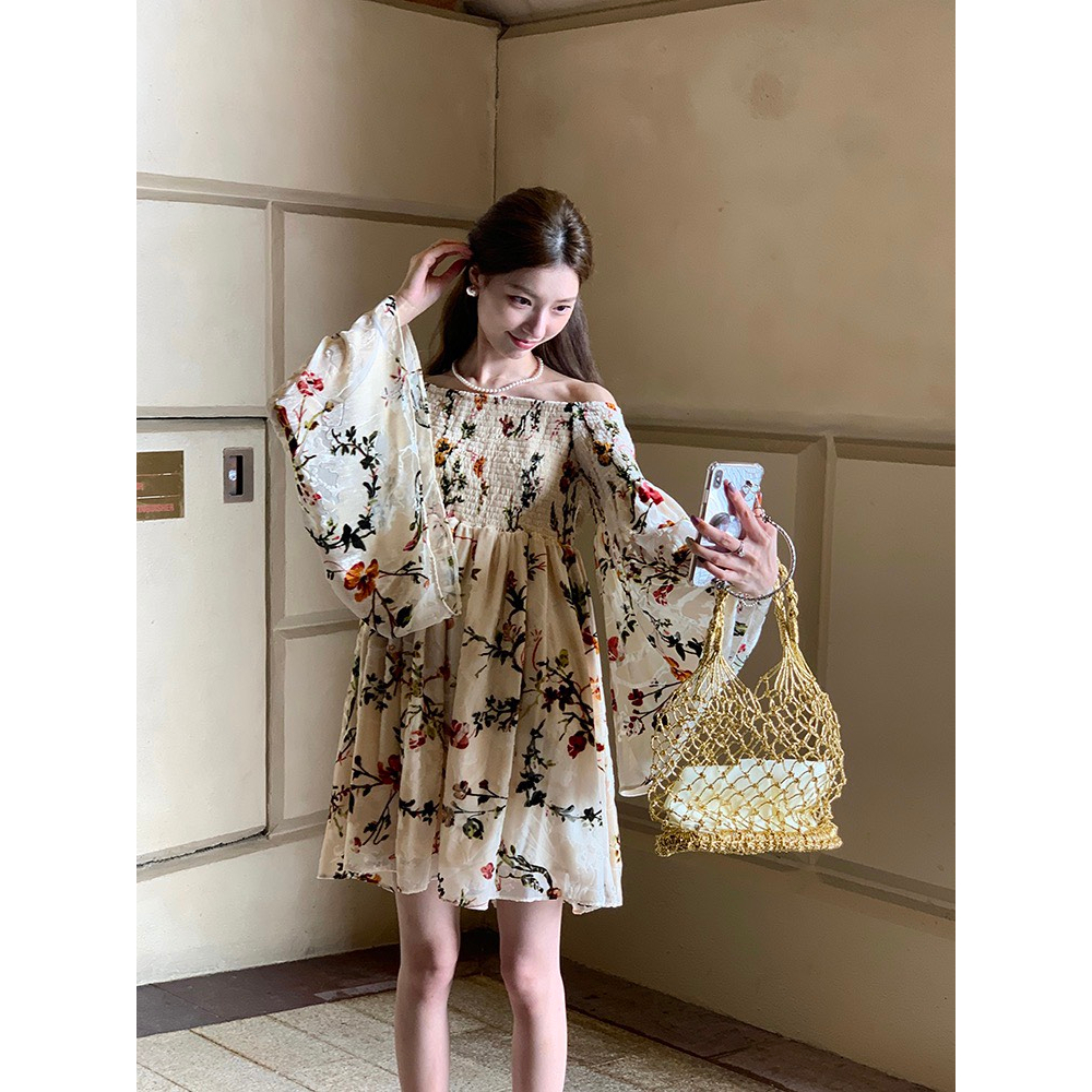 ĐẦM BẸT VAI BO CHUN NGỰC TAY PHỒNG ỐNG LOE (TH)