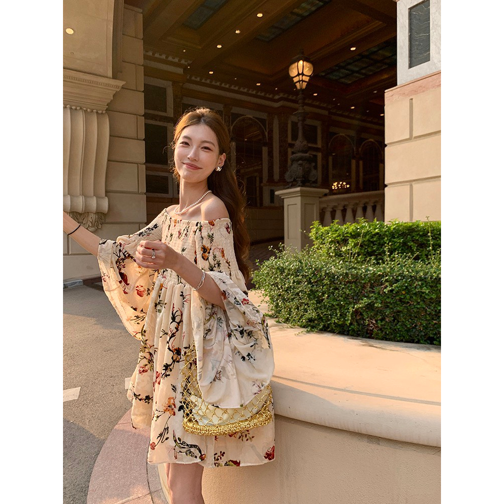 ĐẦM BẸT VAI BO CHUN NGỰC TAY PHỒNG ỐNG LOE (TH)