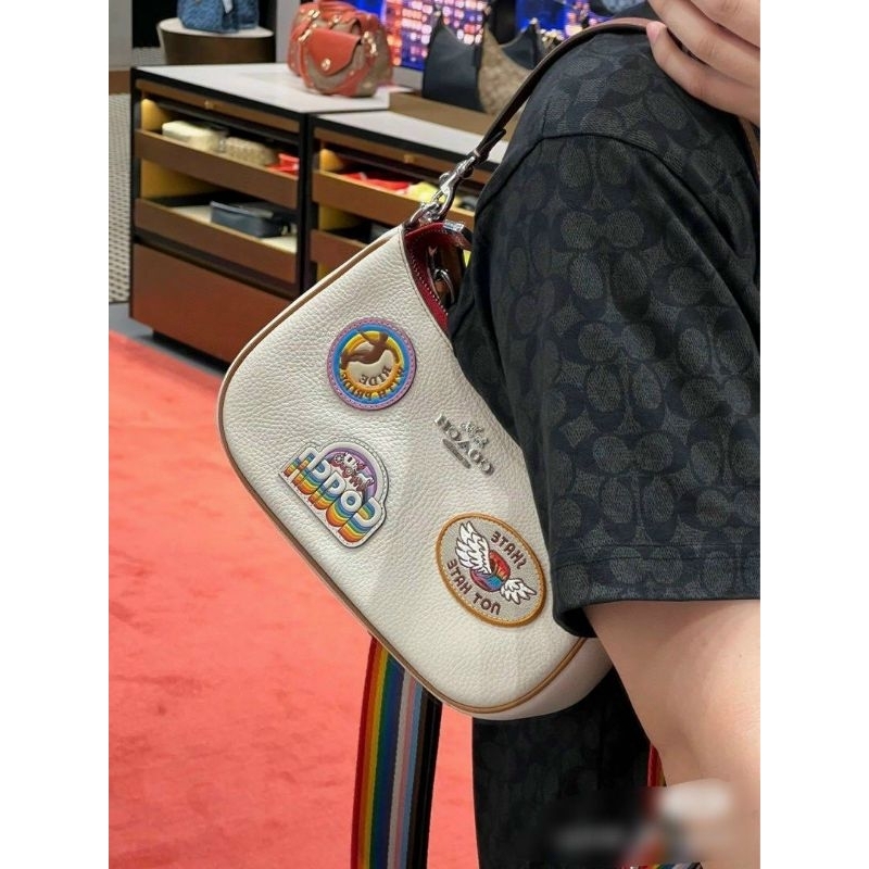 Túi C0ach Teri dáng thuyền mới hoạ tiết icon xinh xắn trẻ trung