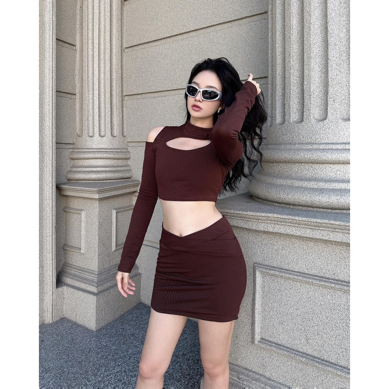 Set áo croptop tay dài cut out kèm chân váy ôm body hàng thiết kế cao cấp siêu đẹp