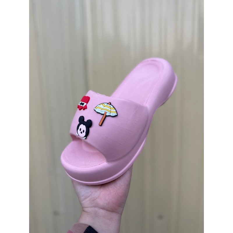 Dép bánh mì đế cong quai ngang cho nữ, dép siêu nhẹ gắn sticker cao 3cm kiểu dáng dép nhựa nữ trẻ trung dễ thương