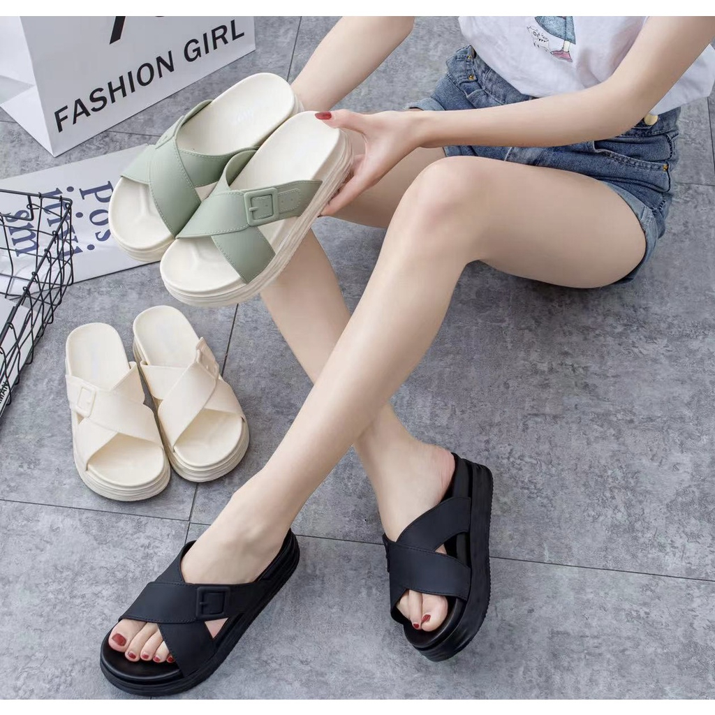 Dép quai chéo - Dép nữ đi chơi,đi biển ,tôn dáng, hợp thời trang