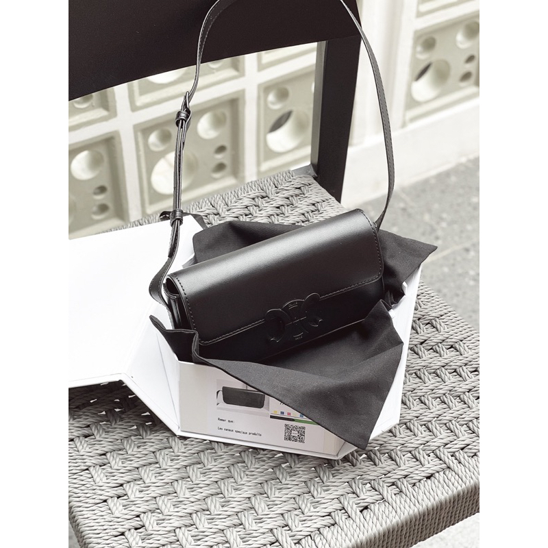 Túi đeo kẹp nách Xelin black version Full box nam châm , hàng nét đẹp chuẩn form size 20cm W666-20