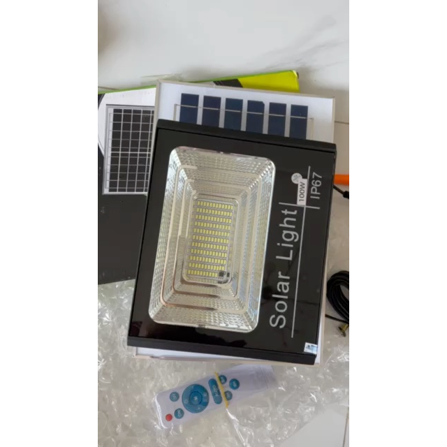 Đèn Năng Lượng Mặt Trời Đèn LED Siêu Sáng 500w - Đèn Có Cảm Biến Hồng Ngoại Tự Sáng Tắt Bật Có Điều Khiển