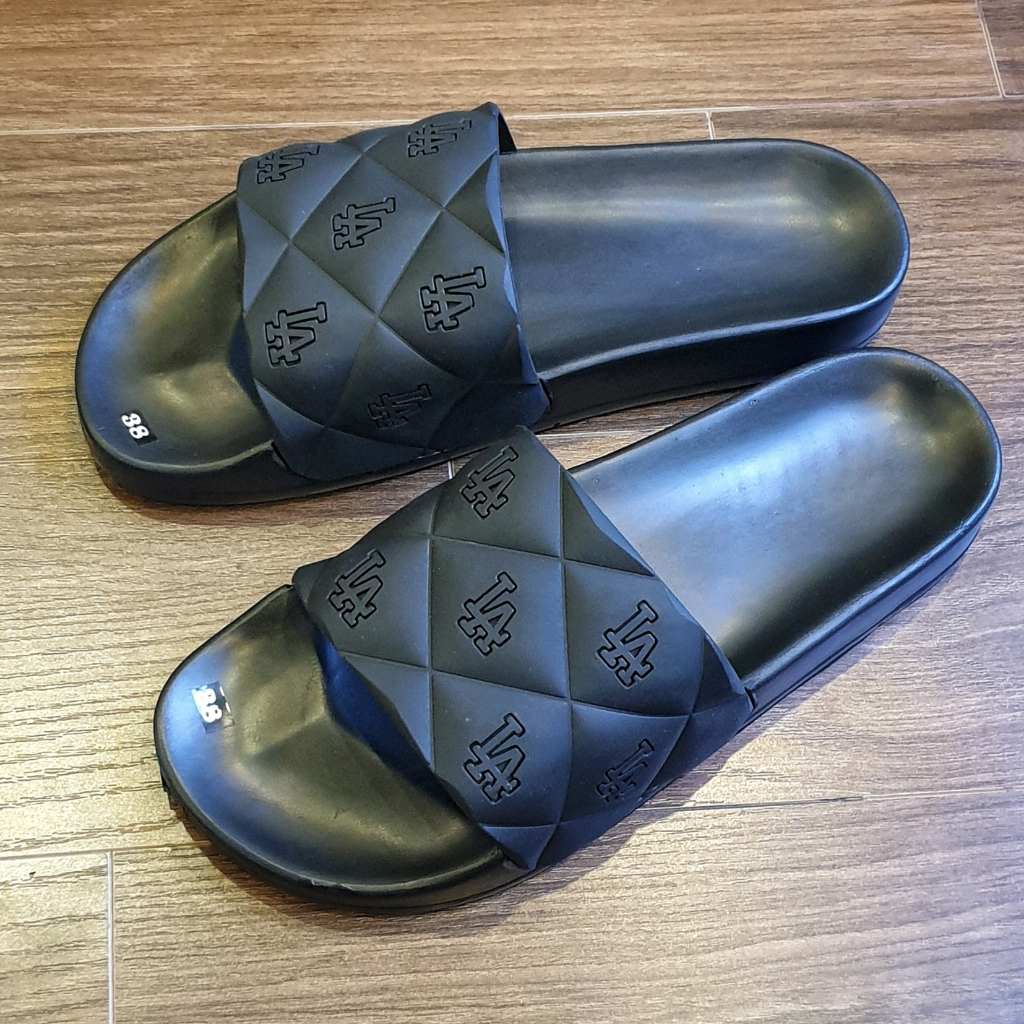 Dép nam quai ngang đi chơi thoải mái chịu nước độn đế chống trượt êm chân