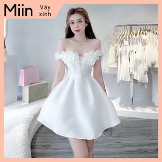 Váy tapta cánh hoa chéo vai phối lưới