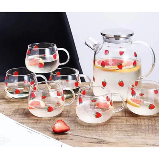 Bộ bình + 6 cốc thủy tinh chịu nhiệt hoa văn dâu tây