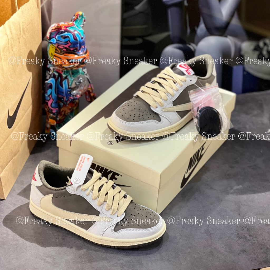 Giày thể thao Travis Scott Nâu Trắng Cổ Thấp Siêu Phong Cách.