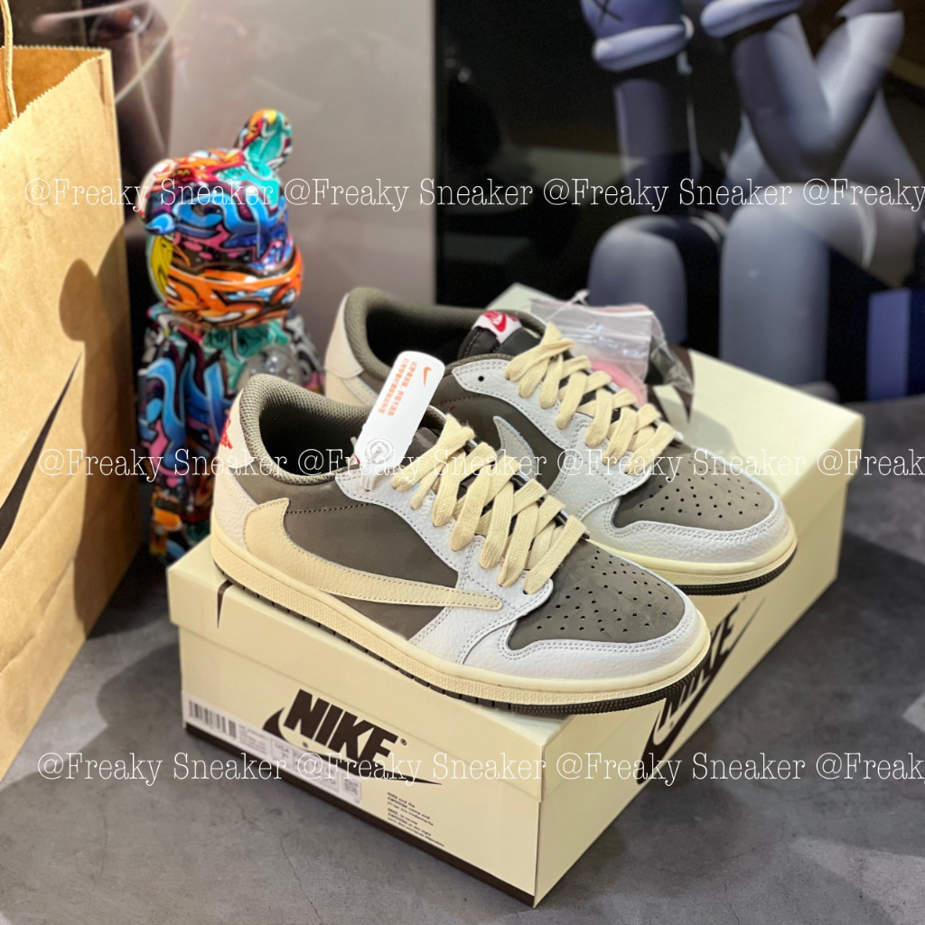 Giày thể thao Travis Scott Nâu Trắng Cổ Thấp Siêu Phong Cách.