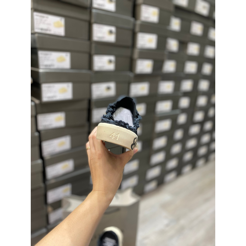 Giày thế thao đạp gót BALENCIAGA đen canvas họa tiết chữ đế cao cấp, Sục BALENCIAGA màu đen có chữ đế