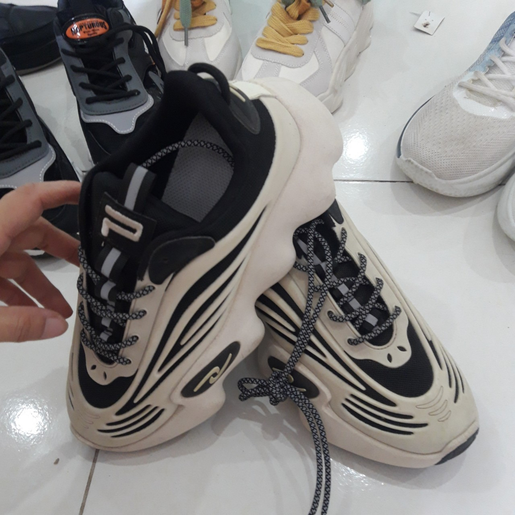 Thanh Lý Giầy Thể Thao Hàng Trưng Bày Shop Nhiều Mẫu Bán Live
