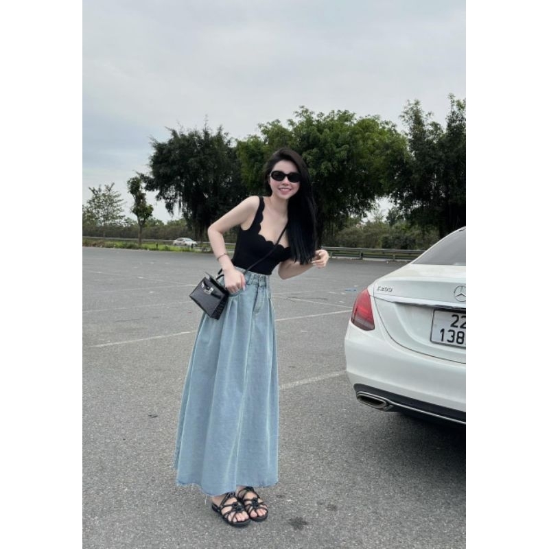 Set áo thun +chân váy jean