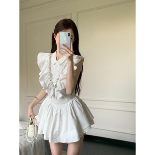 Váy đính đá viền bèo
