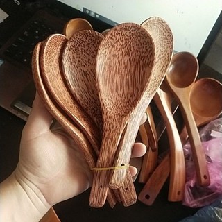 Muôi, Vá xới cơm , múc thức ăn bằng gỗ