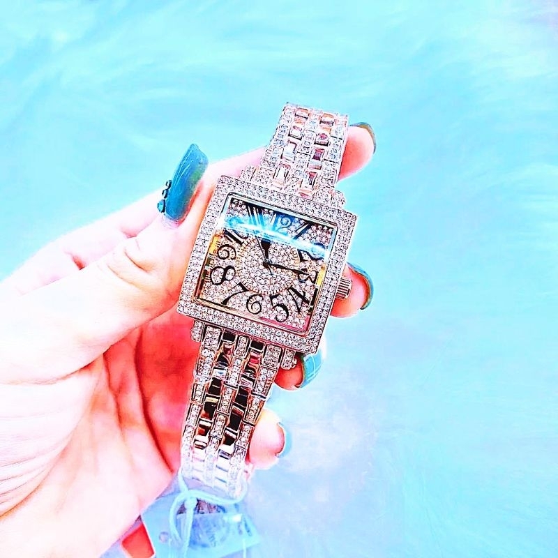 Đồng nữ Davena mặt vuông đính đá Rose Gold óng ánh sang trọng quý phái