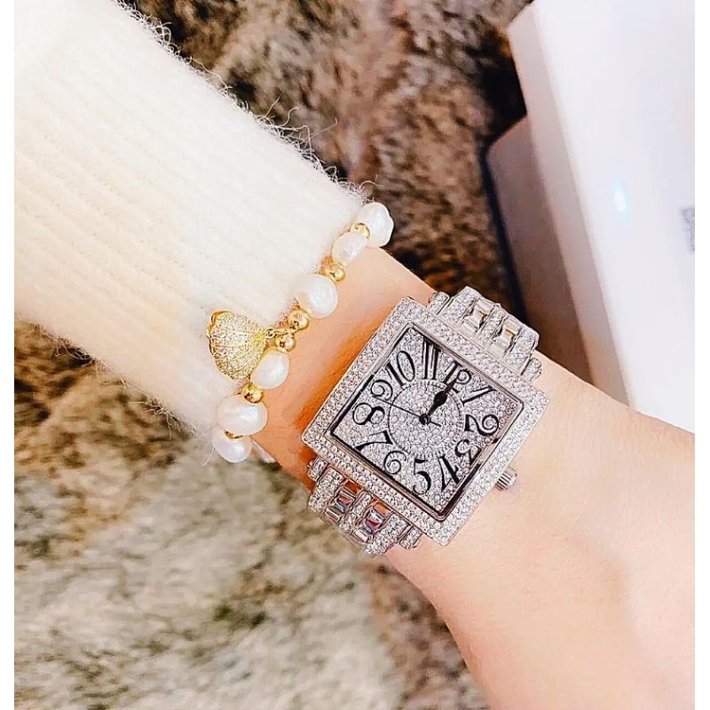 Đồng nữ Davena mặt vuông đính đá Rose Gold óng ánh sang trọng quý phái