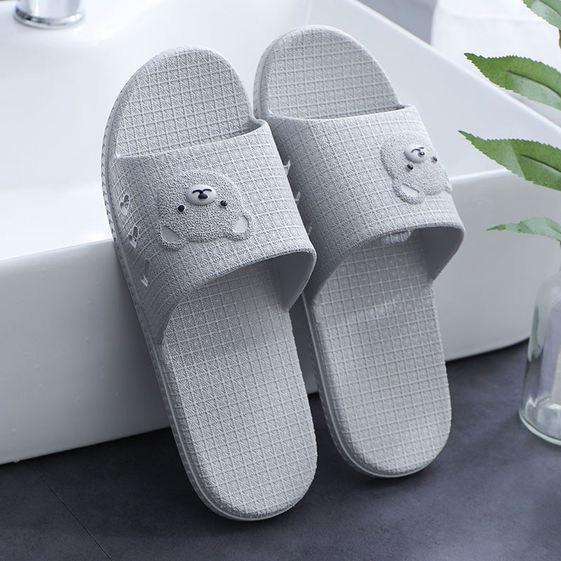 Dép đi trong nhà, văn phòng, nhà tắm in hình chú gấu dễ thương đế mềm êm chân