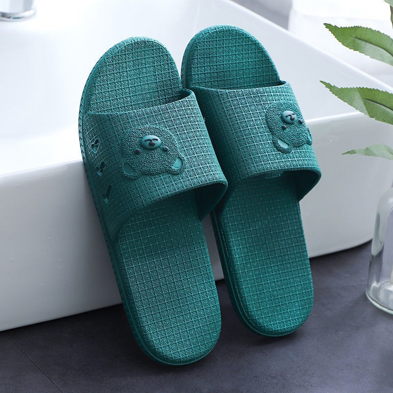 Dép đi trong nhà, văn phòng, nhà tắm in hình chú gấu dễ thương đế mềm êm chân