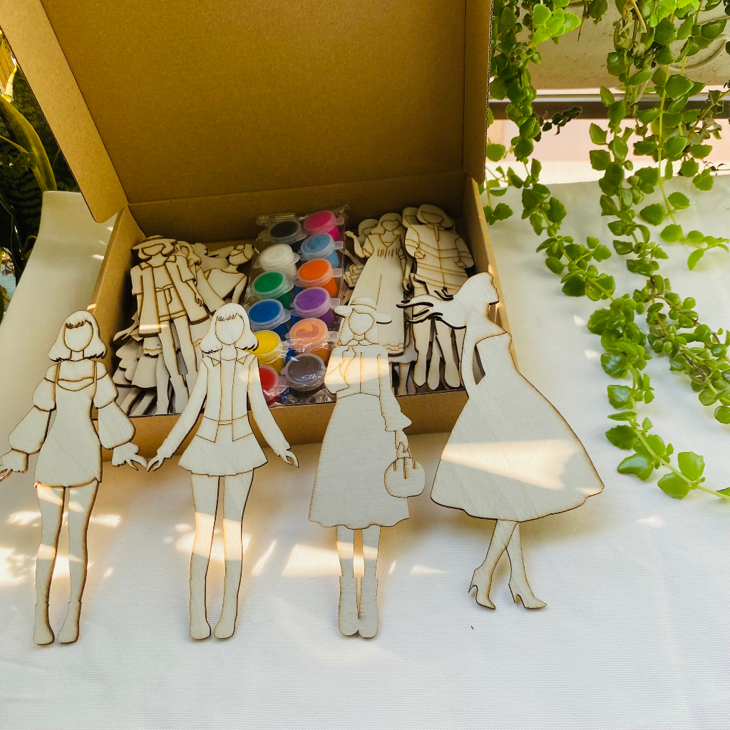 Bộ búp bê gỗ tô màu cho bé - Nhà thiết kế thời trang tương lai