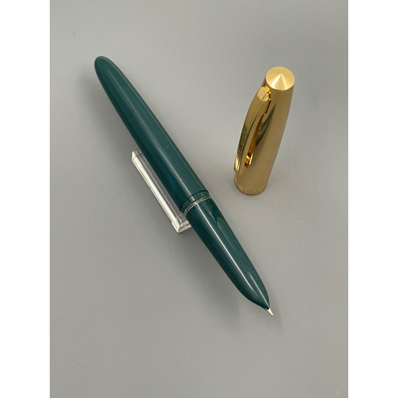 Bút máy cổ Hero 366