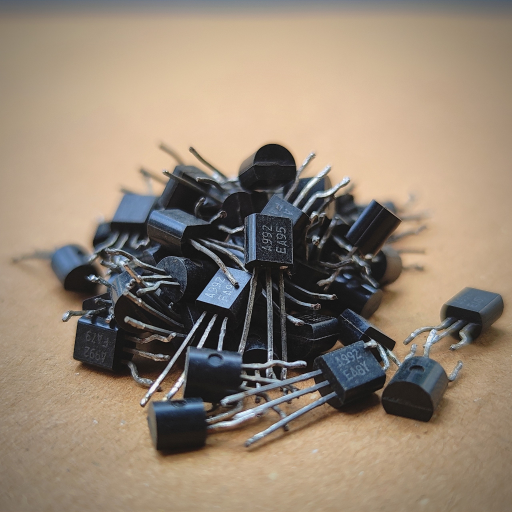 2SA992 và 2SC1845 Hàng tháo Amply Pre