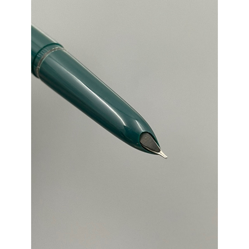 Bút máy cổ Hero 366