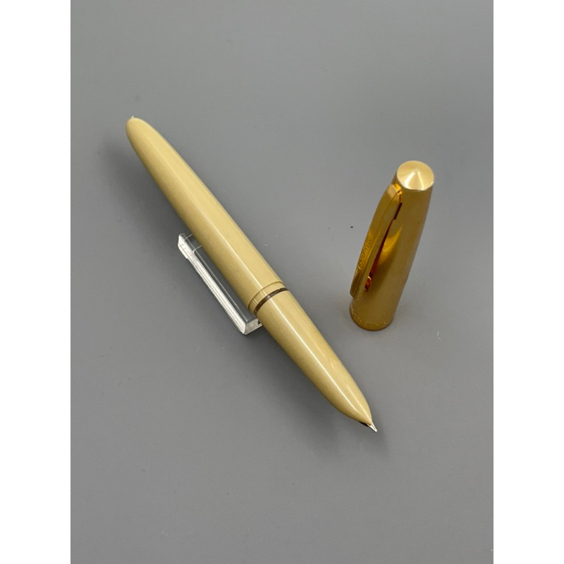 Bút máy cổ Hero 366