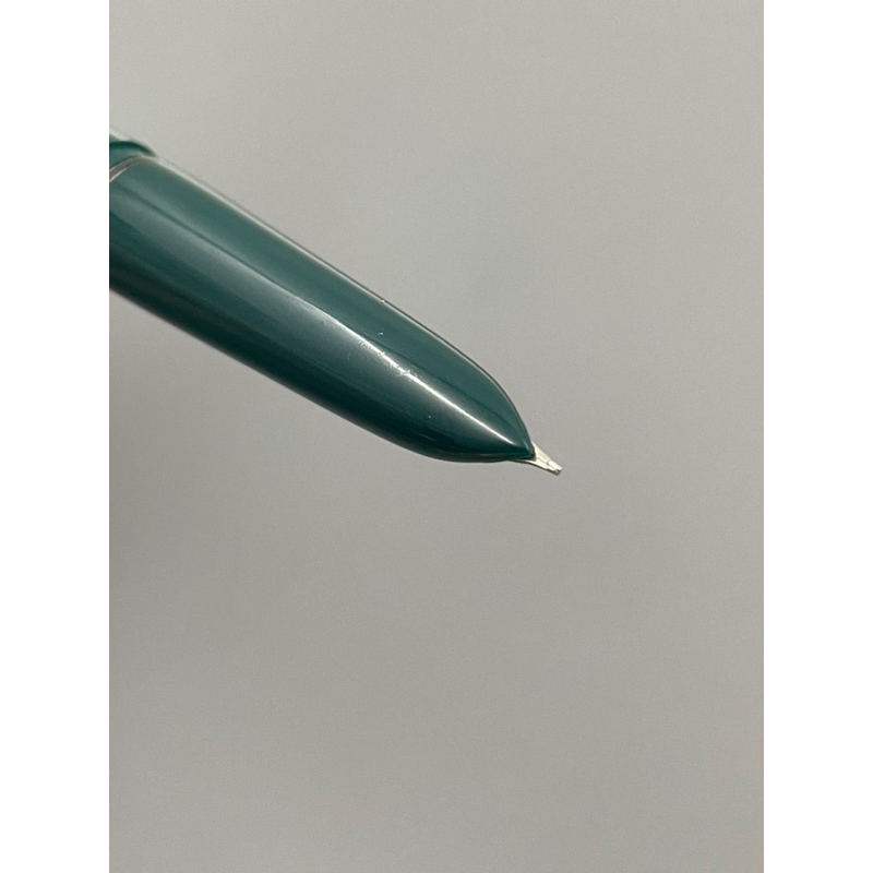 Bút máy cổ Hero 366