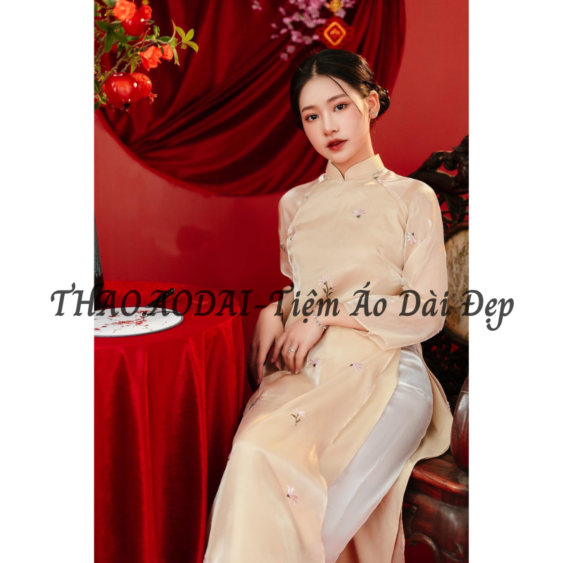 Áo Dài Tết Suông 4 Tà Thêu Hoa Nhí ,Áo Dài Cách Tân Xuông Tơ Sống Tay Lỡ Dài Cao Cấp