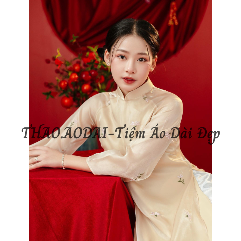 Áo Dài Tết Suông 4 Tà Thêu Hoa Nhí ,Áo Dài Cách Tân Xuông Tơ Sống Tay Lỡ Dài Cao Cấp