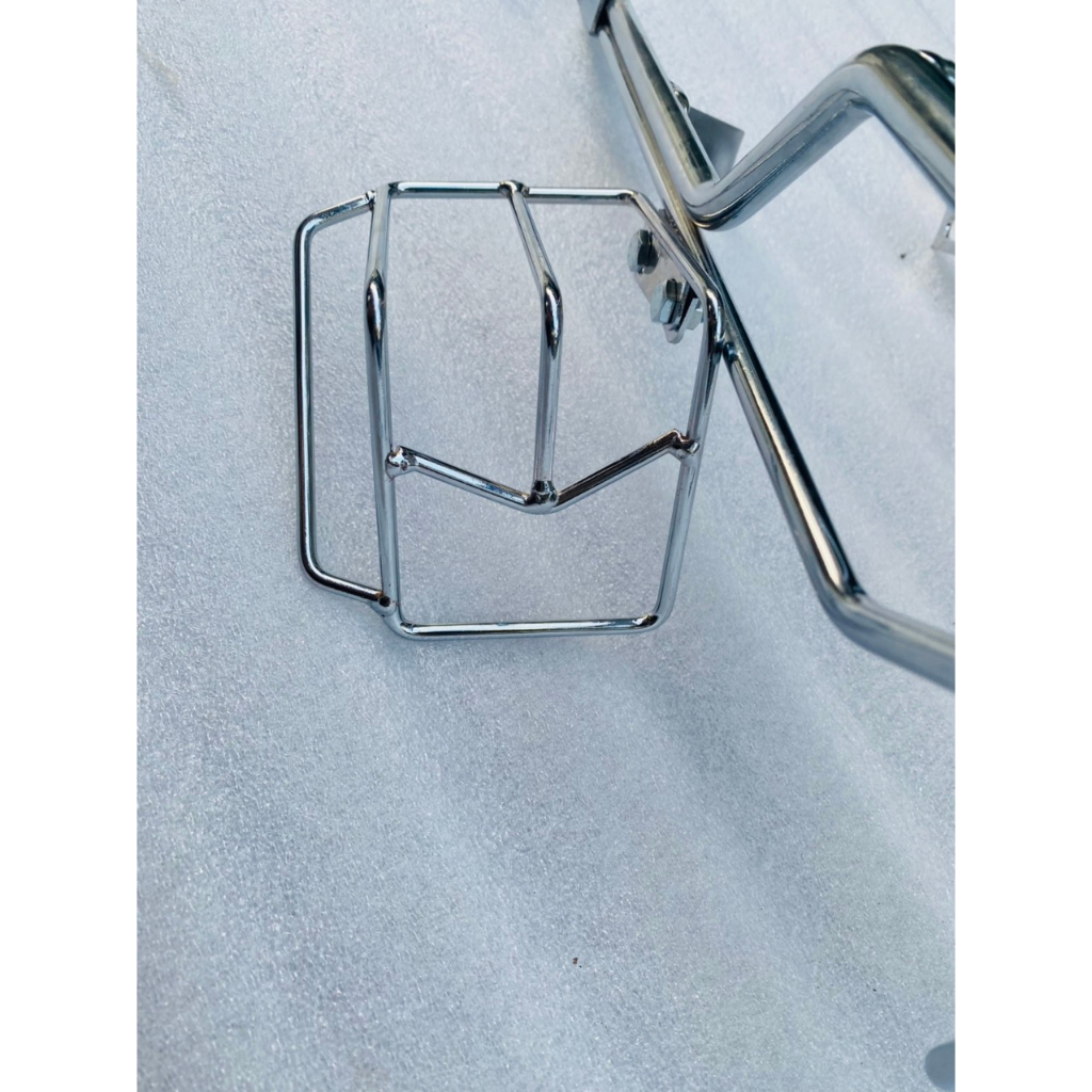 BAGA BẢO VỆ ĐÈN HẬU XE CUB 81 SẮT XI