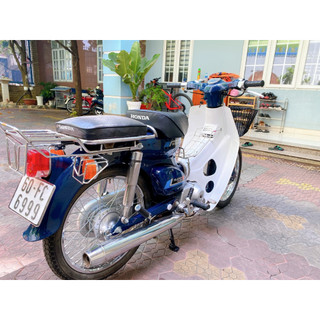 Baga bảo vệ đèn hậu xe cub 81 sắt xi