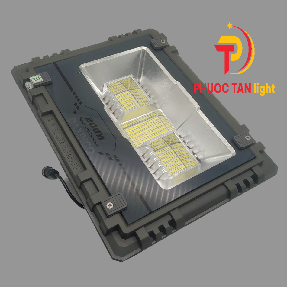 Đèn Năng Lượng Mặt Trời 200W 300W Có Remot Điều Khiển