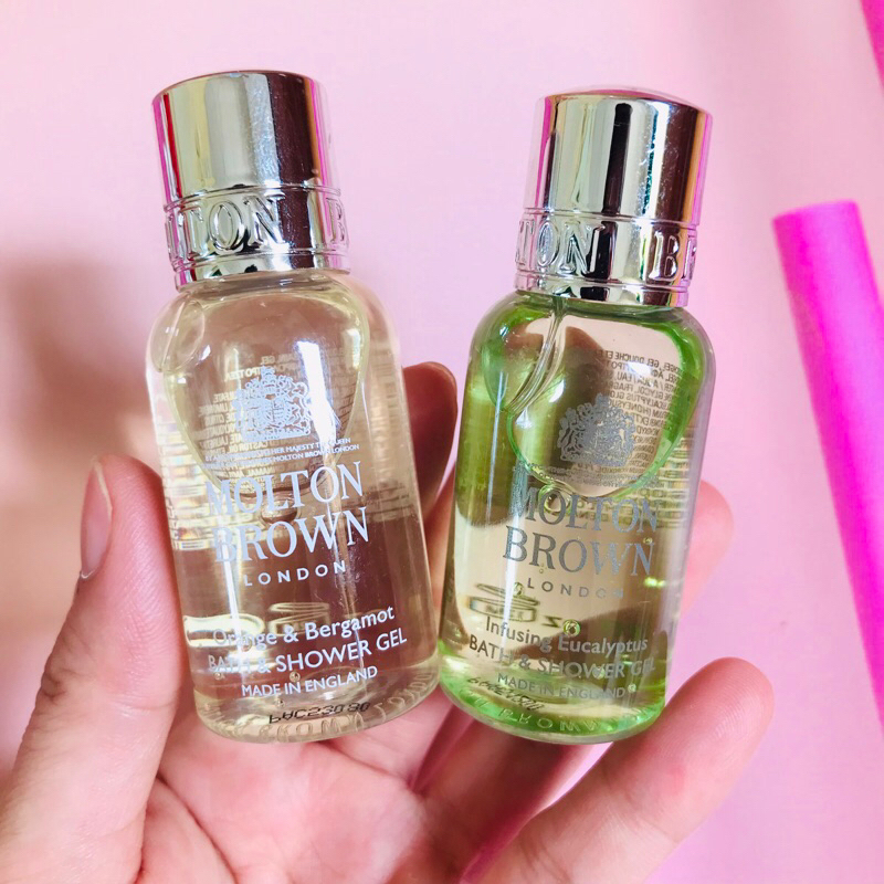 Sữa tắm cao cấp có tinh dầu và nước hoa Molton Brown Bath And Shower Gel