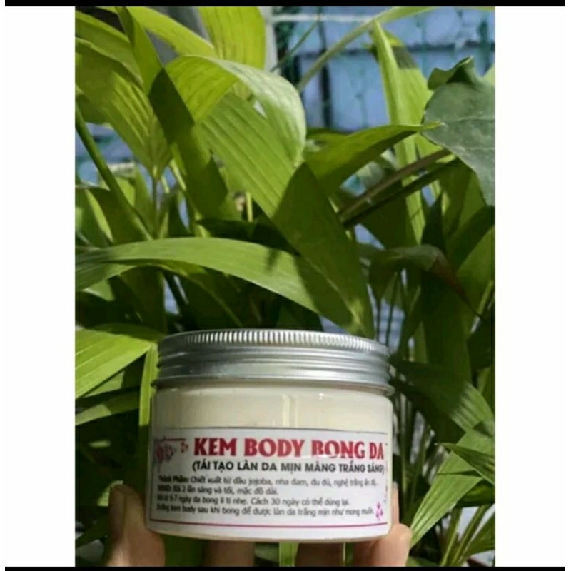 Body bong da thảo dược cao cấp giúp da nâng tông và trắng mịn sau 7 ngày