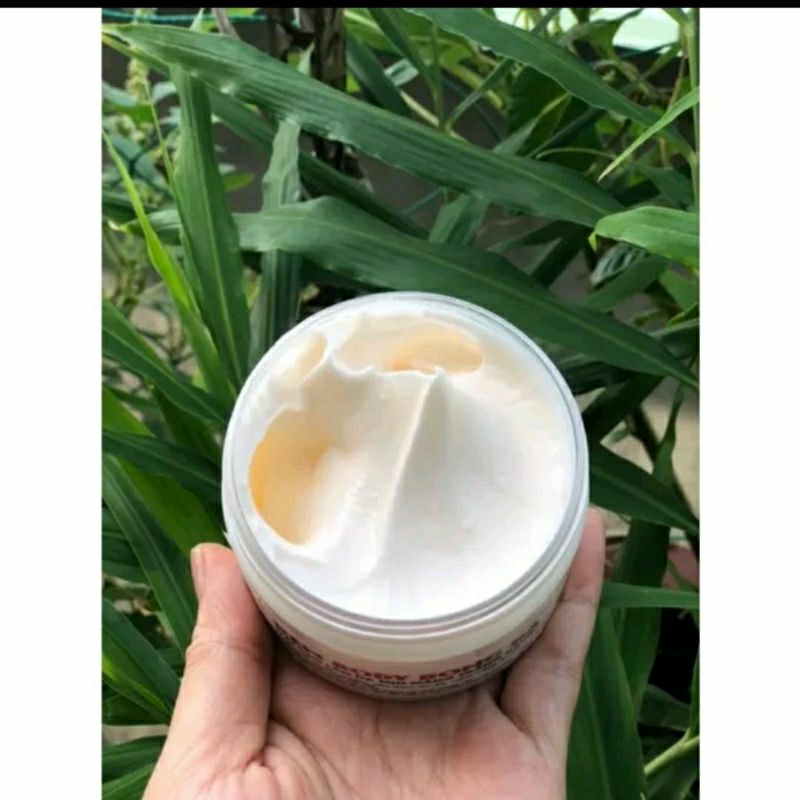 Body bong da thảo dược cao cấp giúp da nâng tông và trắng mịn sau 7 ngày