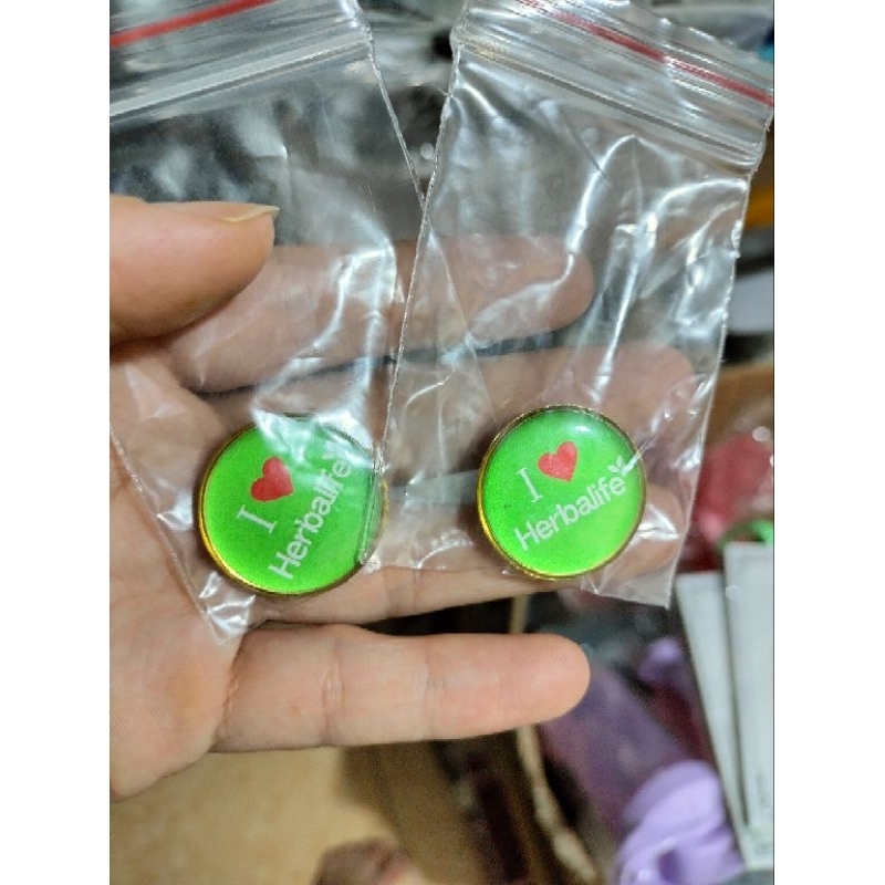 Pin nam châm logo HBL mới